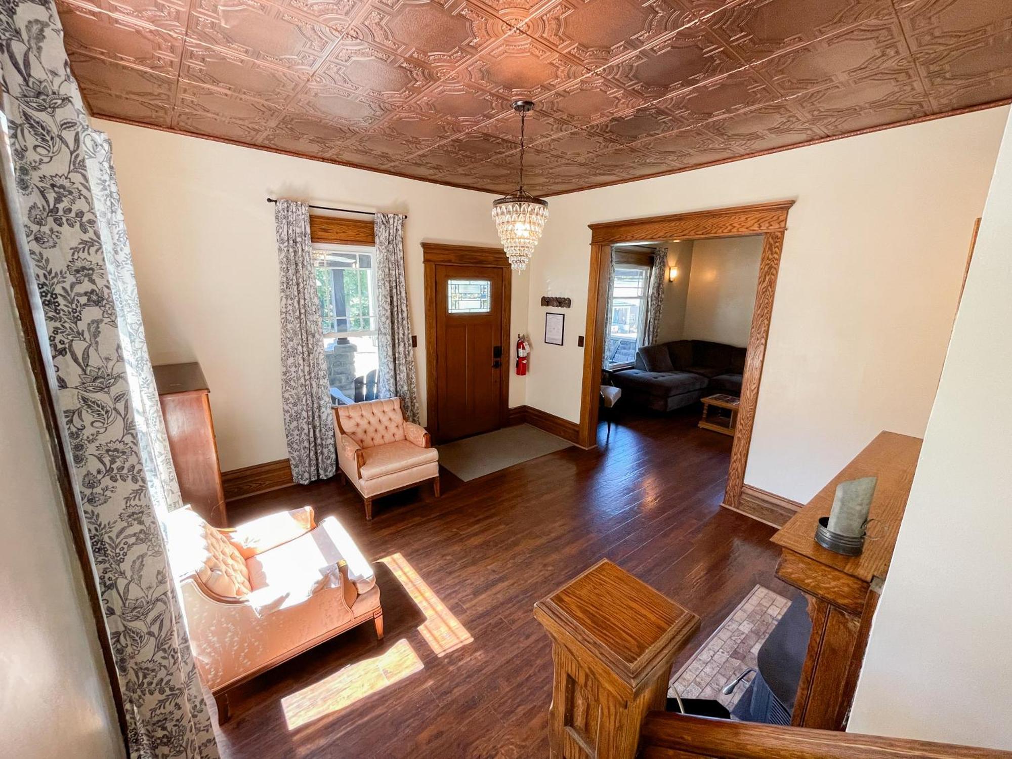 4Br-Beautiful Historic Home Millersburg Exterior foto